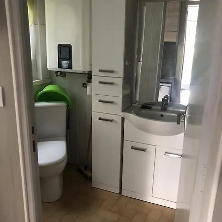 23 M2 Henri Iv, Centre-ville Proche Des Thermes