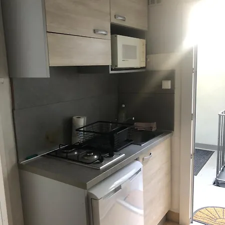 23 M2 Henri Iv, Centre-ville Proche Des Thermes 3* エクスレバン